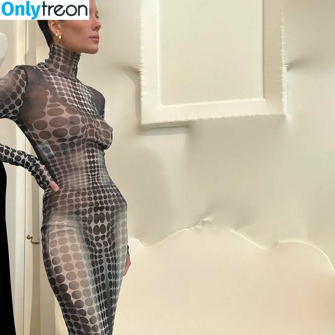 Halsey nude photo #0264 (iamhalsey / yammahaaa)