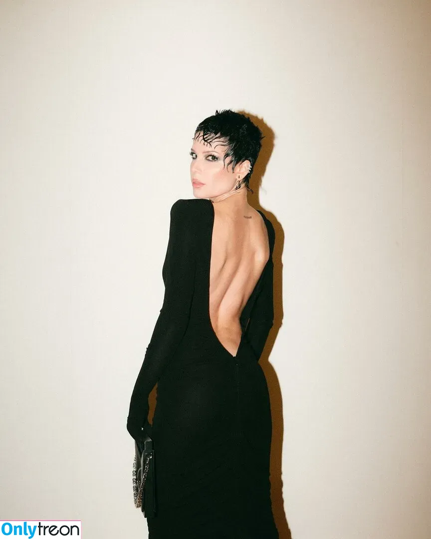 Halsey nude photo #0342 (iamhalsey / yammahaaa)