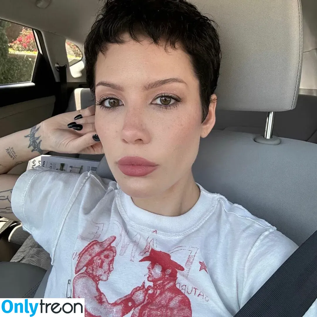 Halsey nude photo #0353 (iamhalsey / yammahaaa)