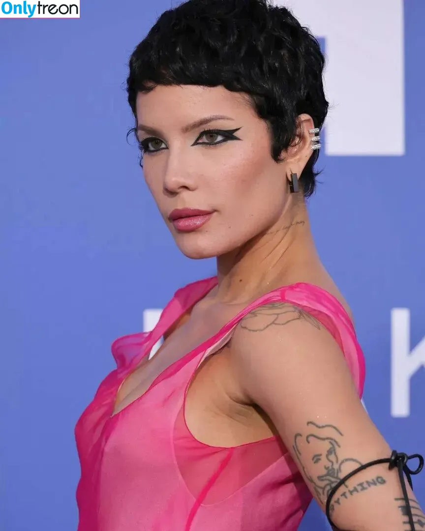 Halsey nude photo #0364 (iamhalsey / yammahaaa)