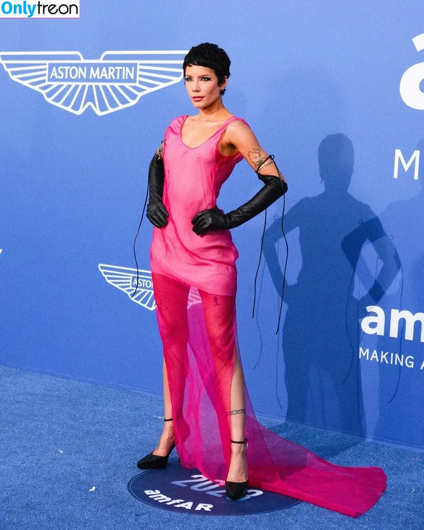 Halsey nude photo #0365 (iamhalsey / yammahaaa)