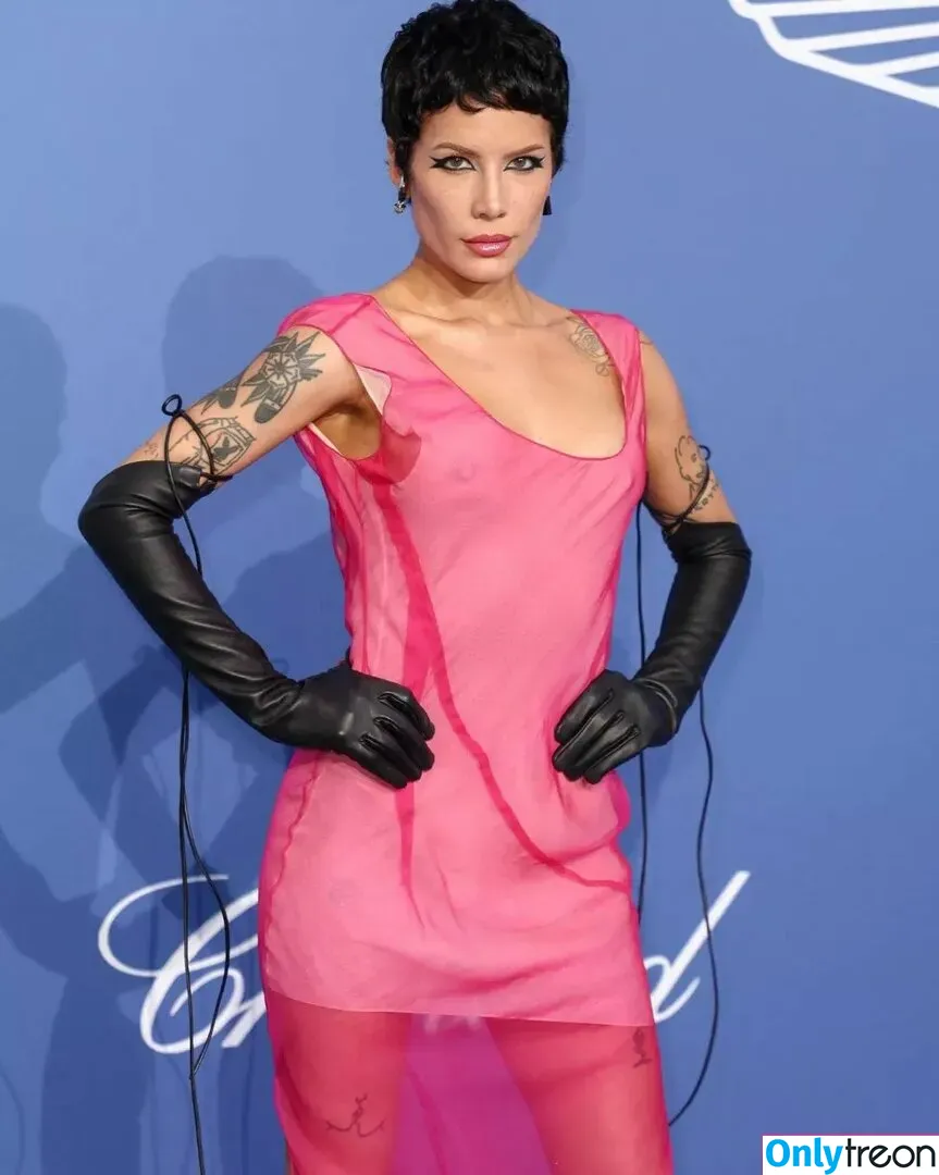 Halsey nude photo #0366 (iamhalsey / yammahaaa)