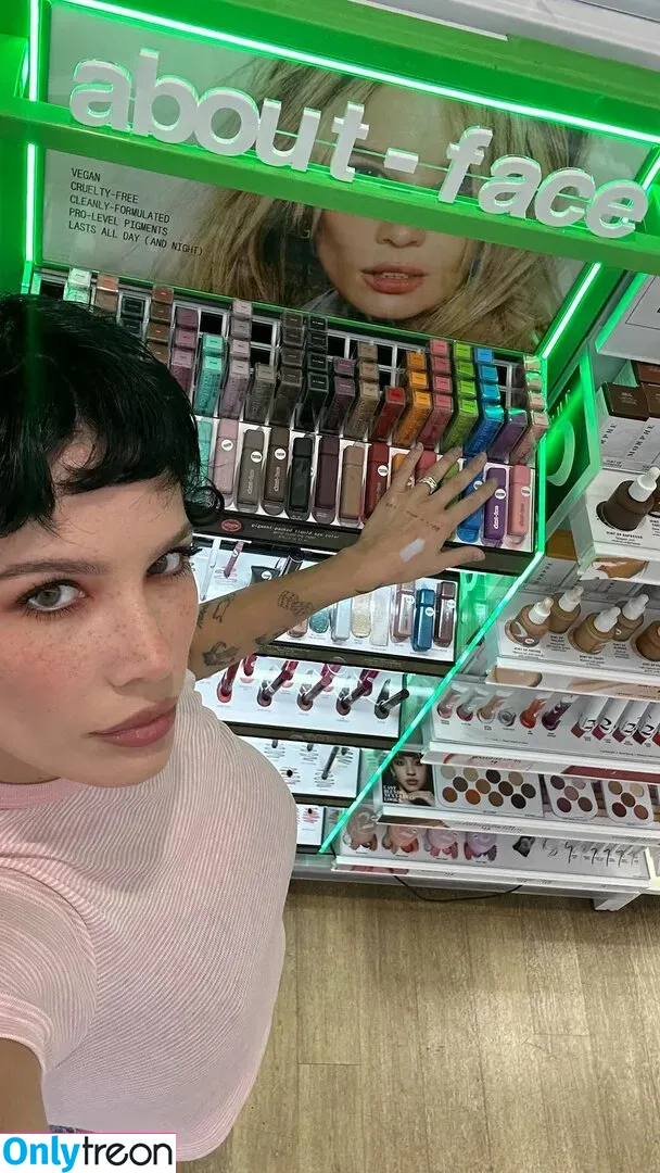 Halsey nude photo #0379 (iamhalsey / yammahaaa)