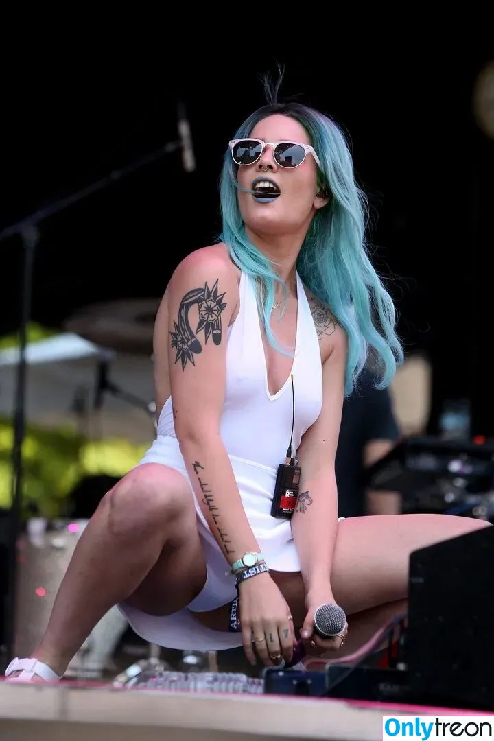 Halsey nude photo #0406 (iamhalsey / yammahaaa)