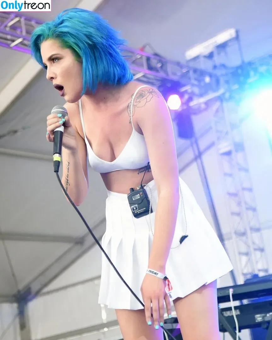 Halsey nude photo #0422 (iamhalsey / yammahaaa)