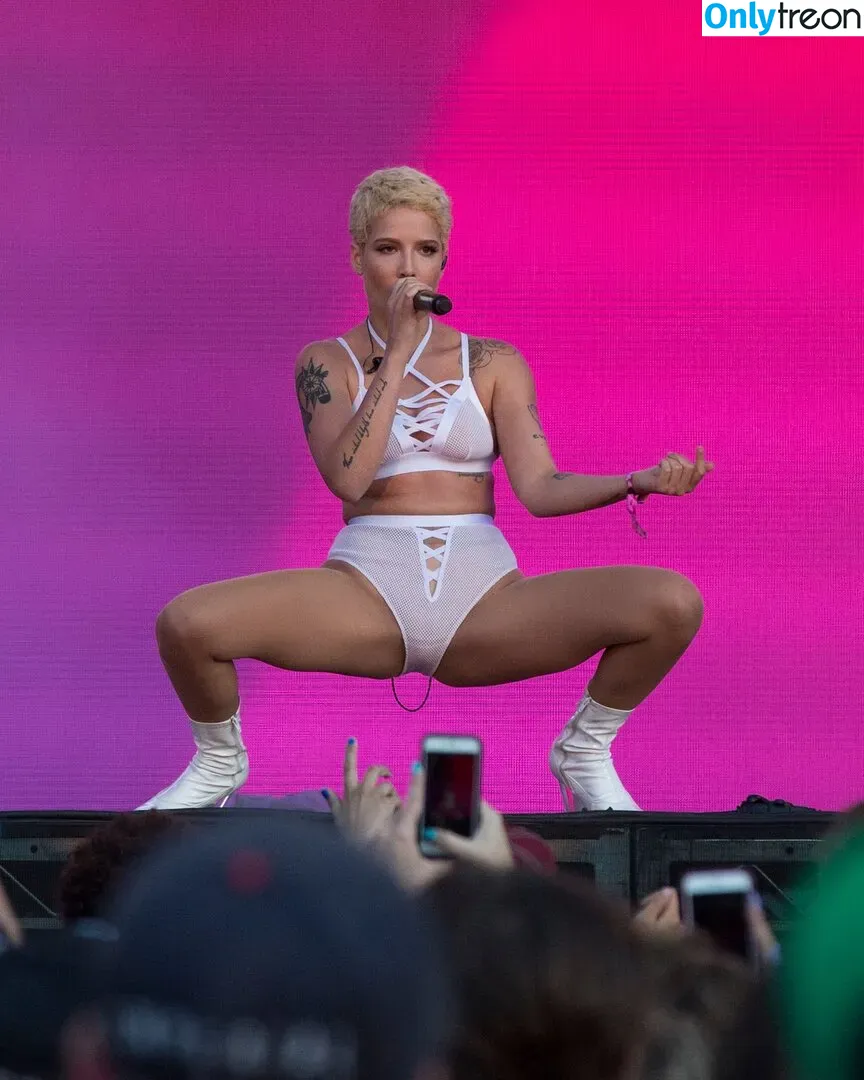 Halsey nude photo #0426 (iamhalsey / yammahaaa)