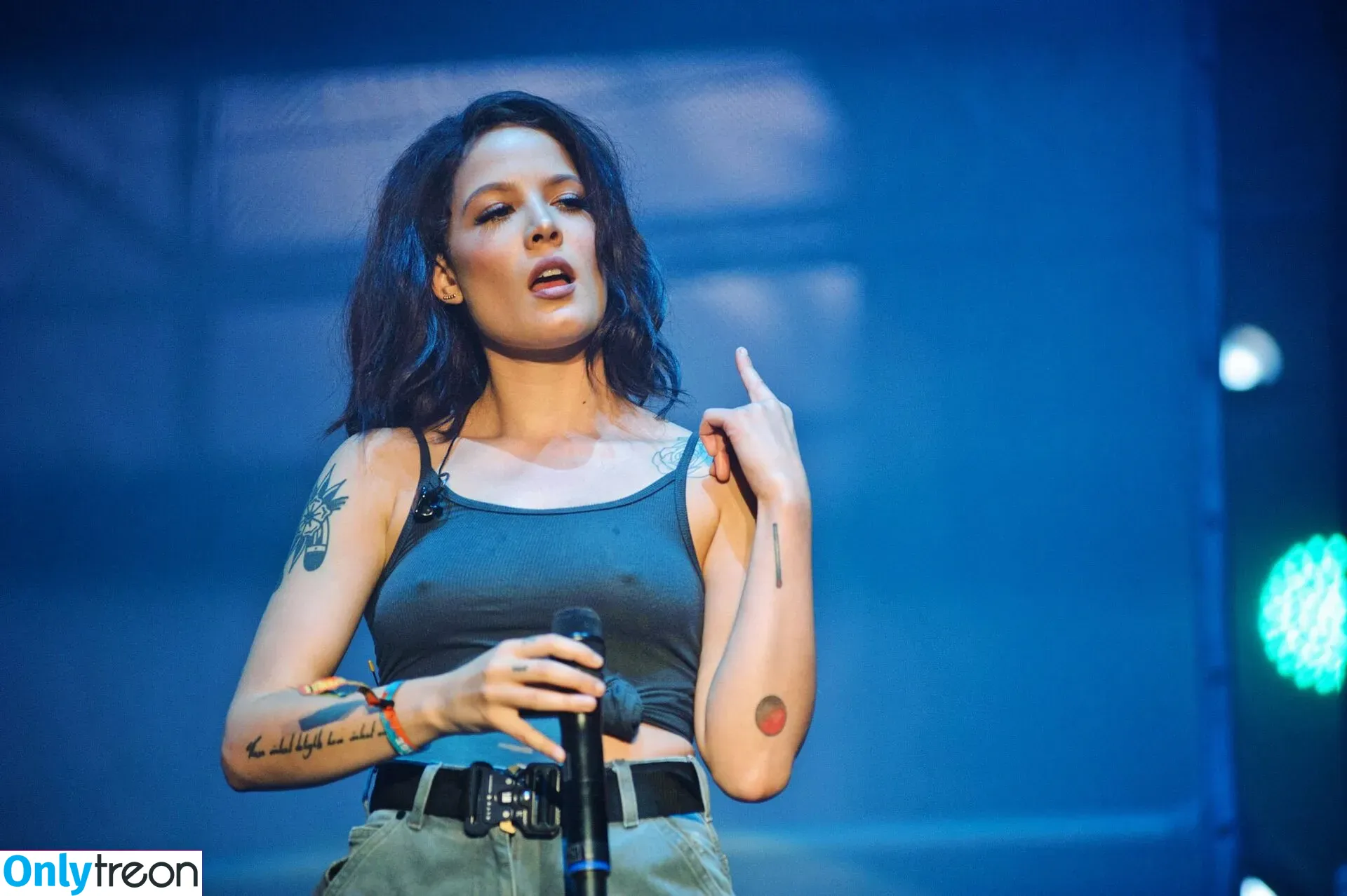 Halsey nude photo #0429 (iamhalsey / yammahaaa)