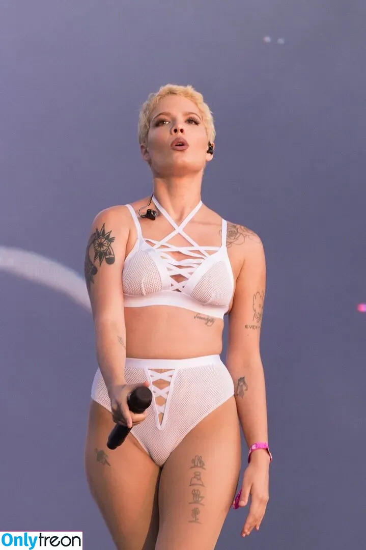 Halsey nude photo #0432 (iamhalsey / yammahaaa)
