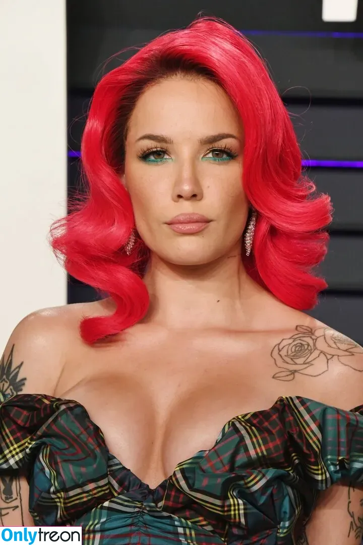 Halsey nude photo #0441 (iamhalsey / yammahaaa)