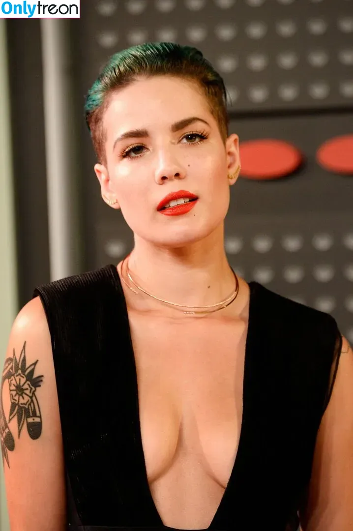 Halsey nude photo #0447 (iamhalsey / yammahaaa)