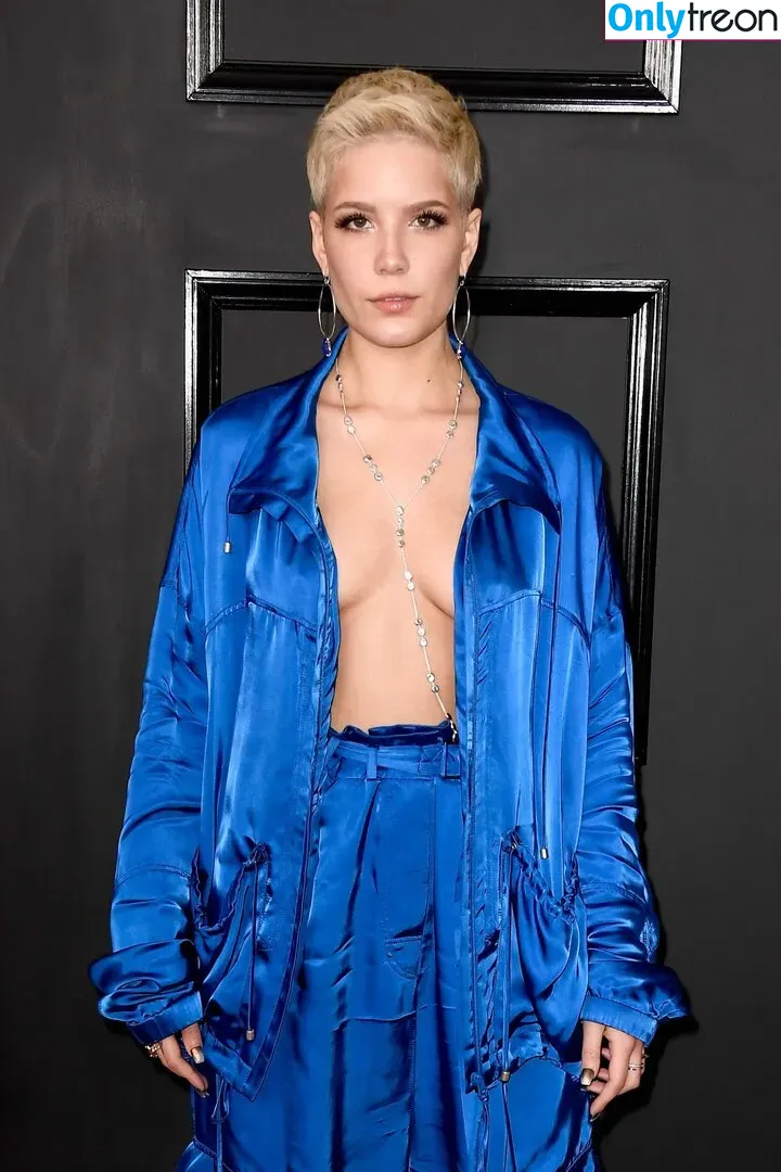 Halsey nude photo #0452 (iamhalsey / yammahaaa)