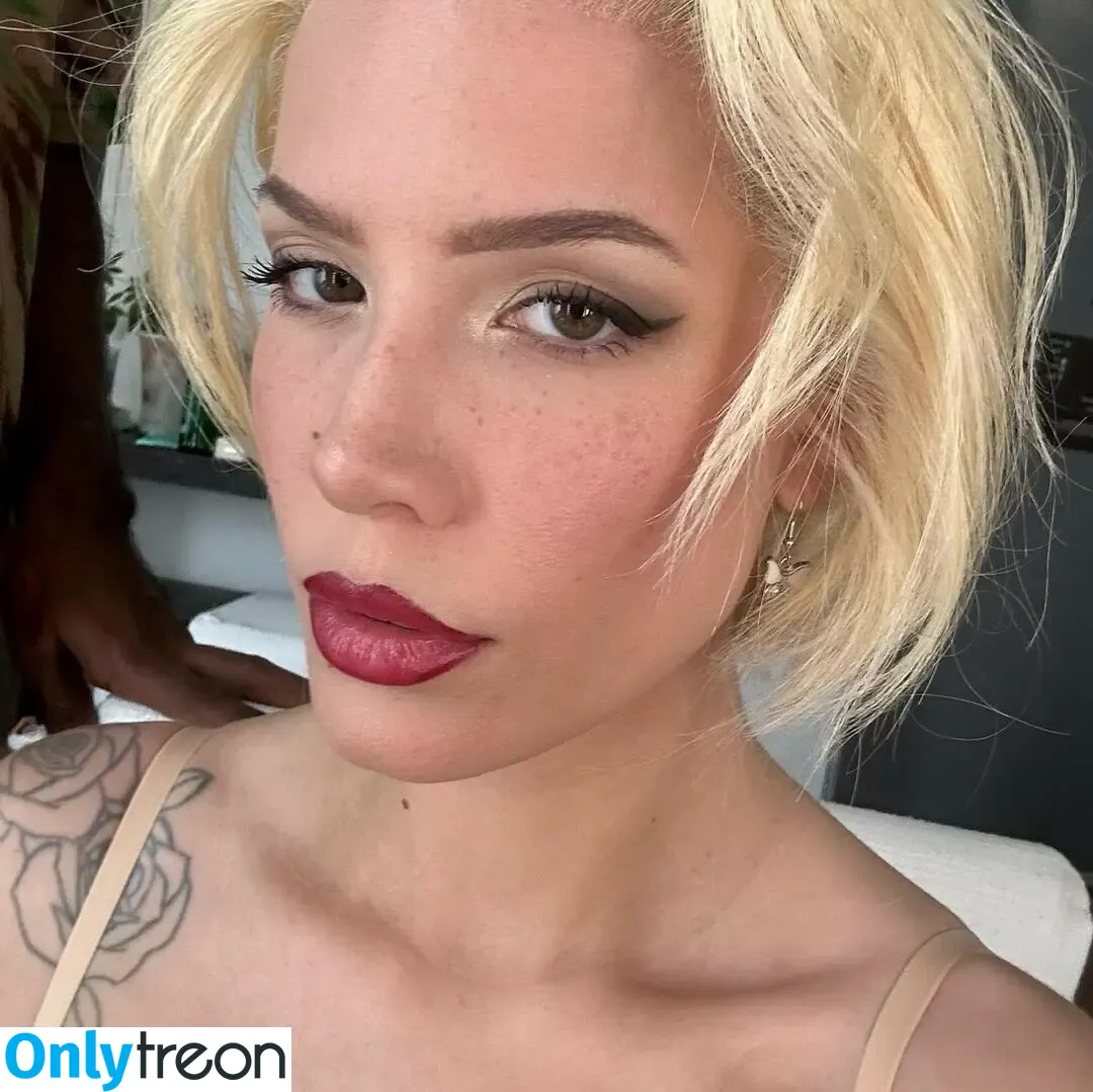 Halsey nude photo #0572 (iamhalsey / yammahaaa)