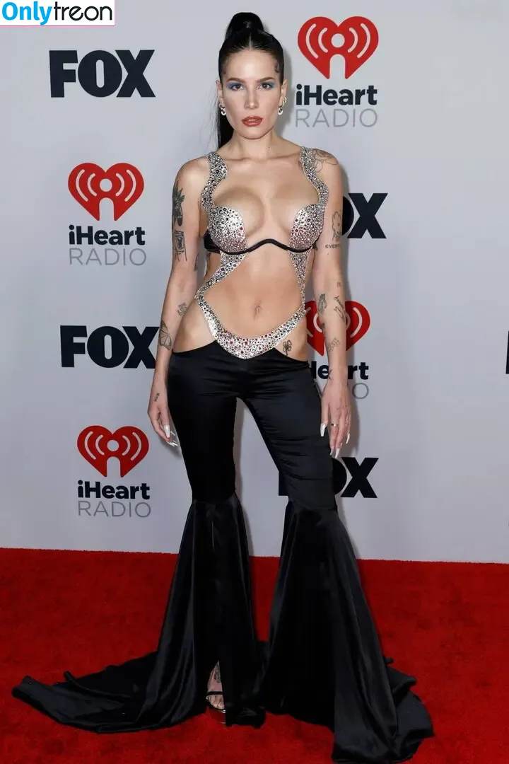 Halsey nude photo #1218 (iamhalsey / yammahaaa)