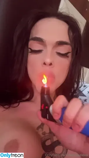 hamzaalexa / alexahamzaa nude photo #0051