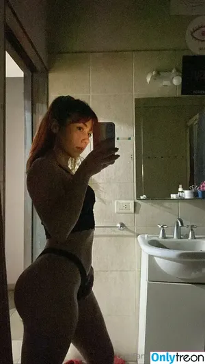 hana444 / hana.444.insta nude photo #0017