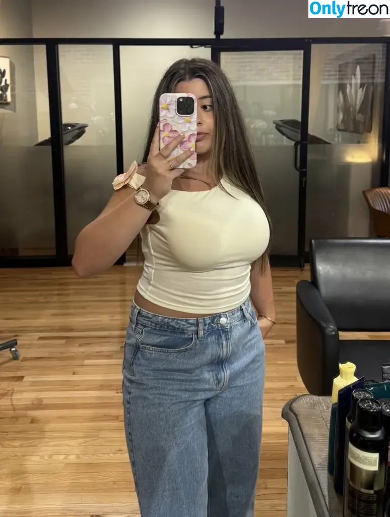 hanahoops nude photo #0022 (hanahoopss)