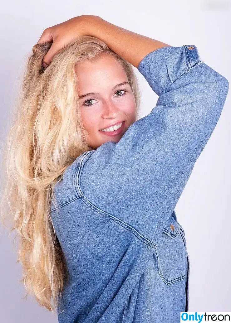 Hanna Orthmann nude photo #0017 (hanno_098)
