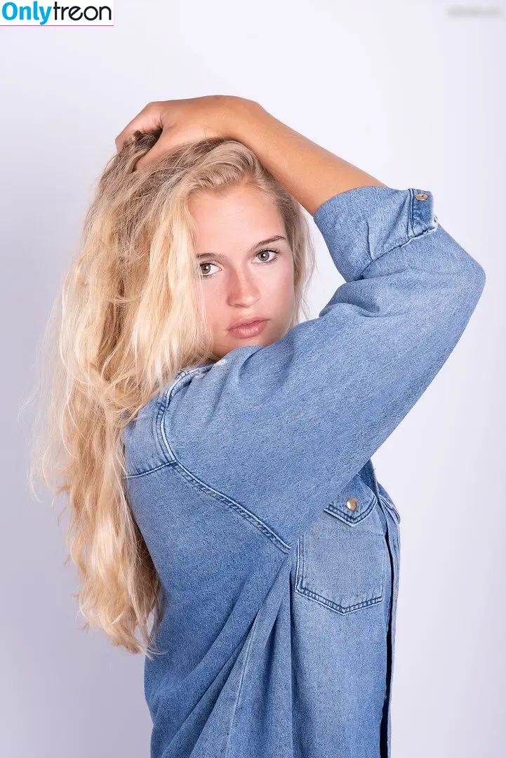 Hanna Orthmann nude photo #0019 (hanno_098)