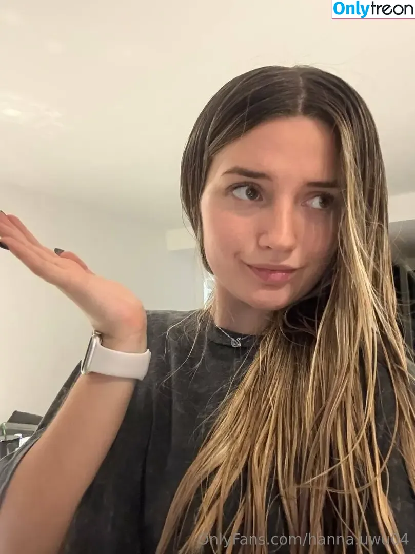hanna.uwu04 nude photo #0010 (hanna.uwu04)