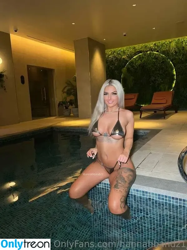 Hannah Band$ nude photo #0034 (hannahbandz1 / mythroatcrazybaby)