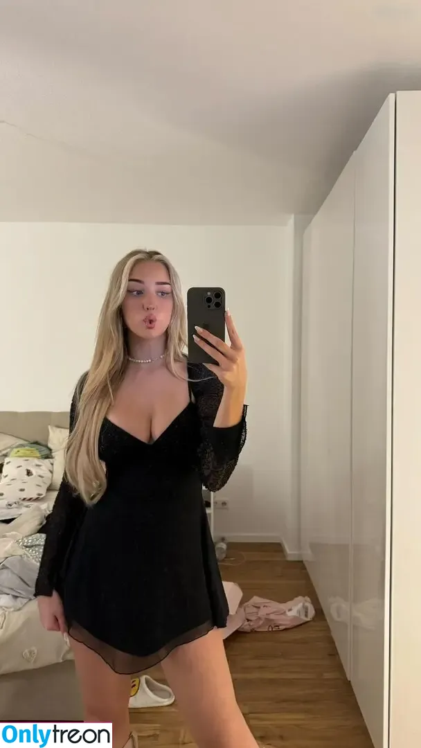 Hannah Maria nude photo #0034 (hannahmria)