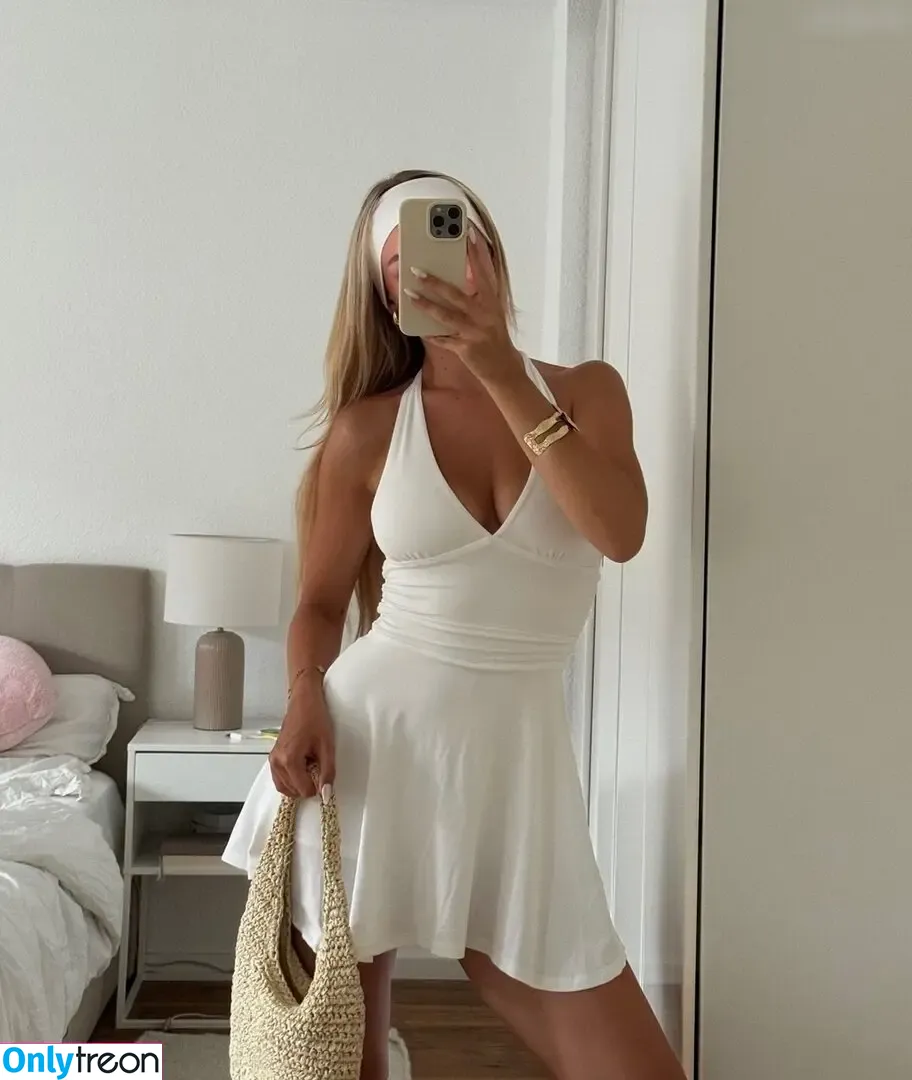 Hannah Maria nude photo #0174 (hannahmria)