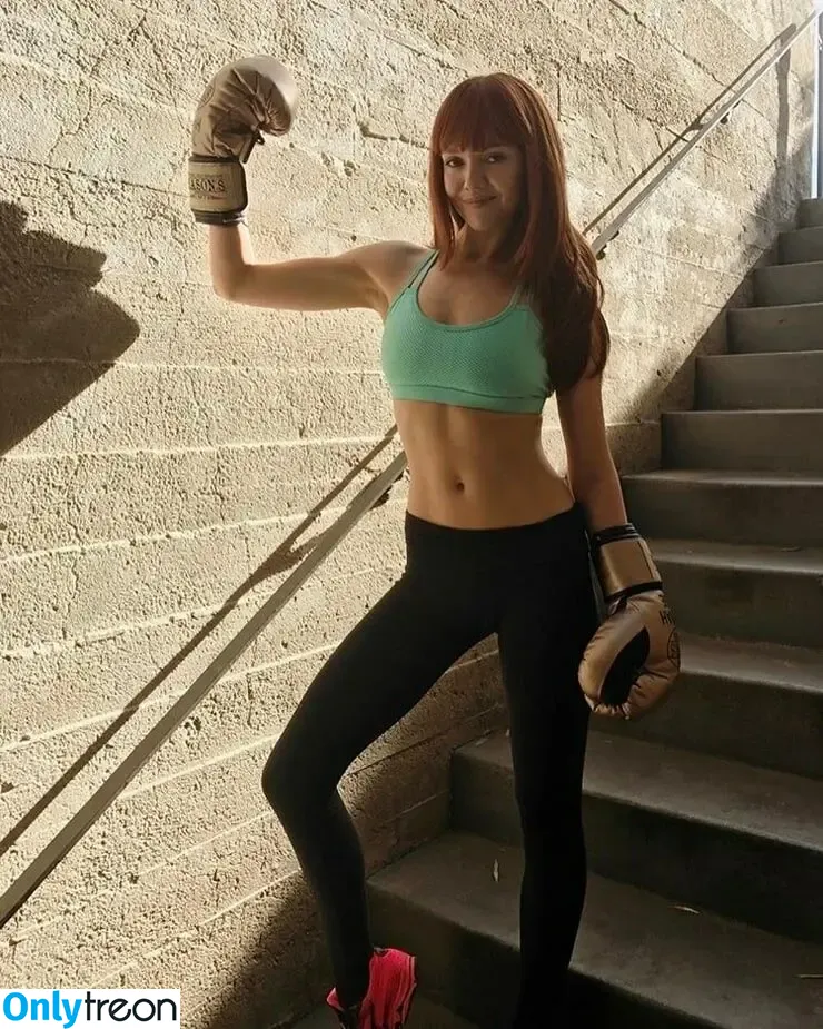 Hannah Rose May nude photo #0065 (hannahrosemay_ / thefakehannahrose)