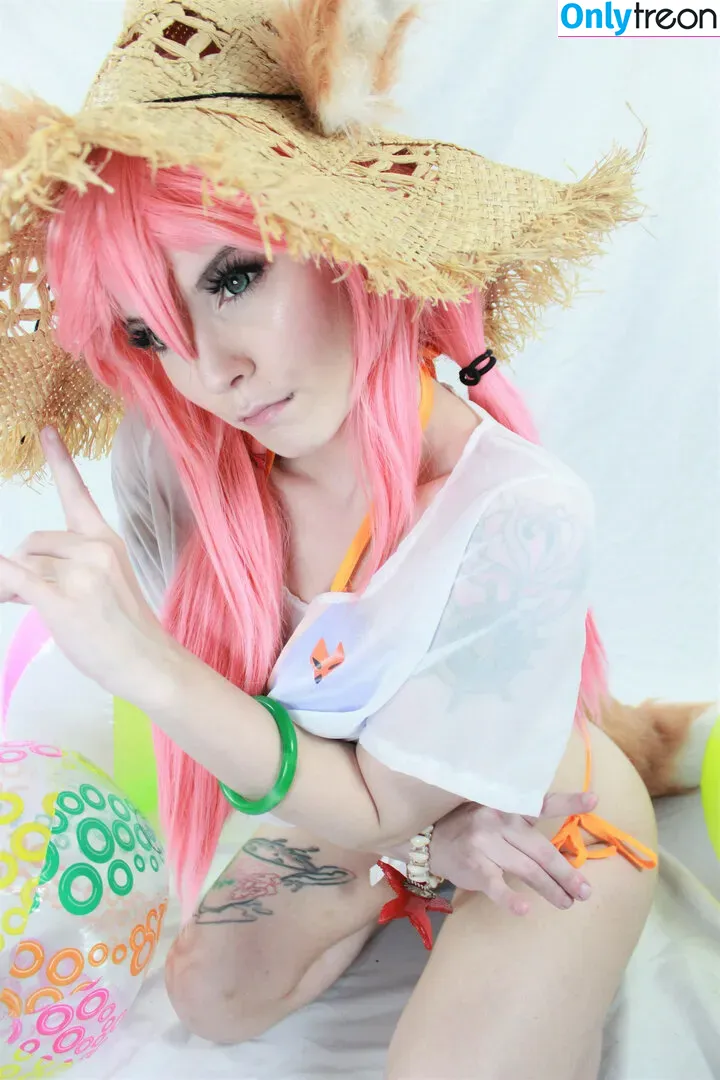 Hannahhyrule nude photo #0204 (Captain Hannah)