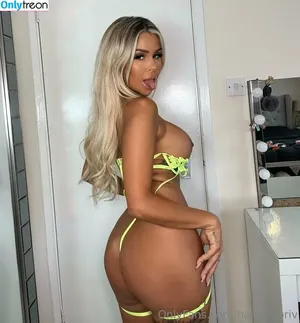 hannahpriv / itzhannahsec nude photo #0029