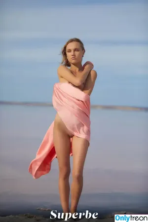  nude photo #0012