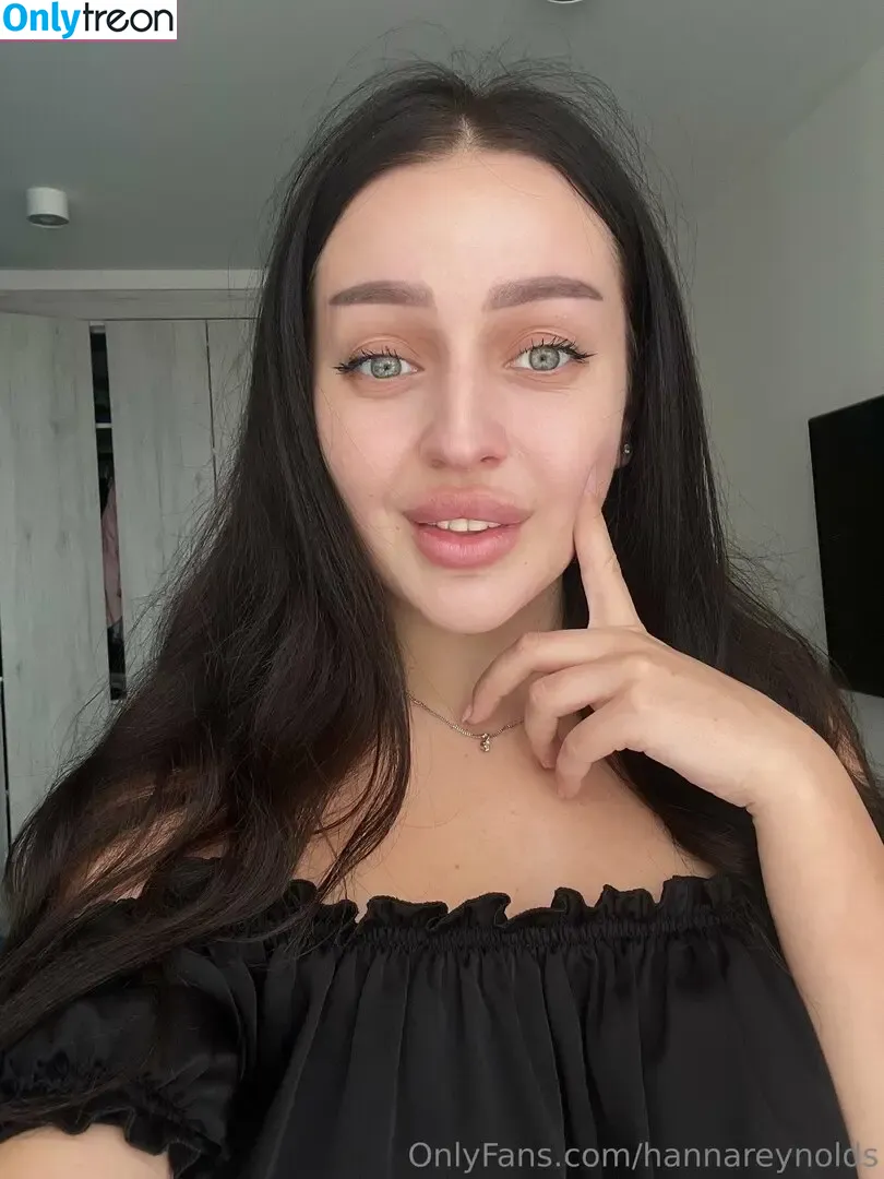 hannareynolds nude photo #0002 (hannahereynolds)