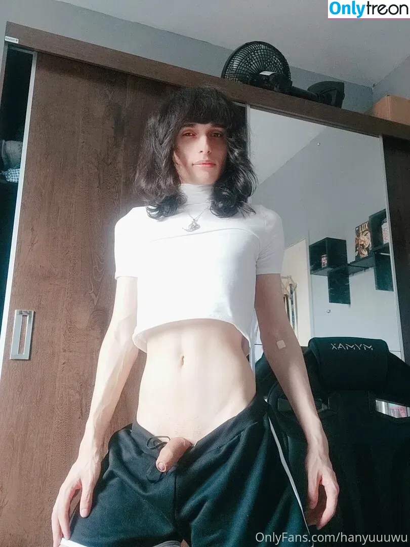 hanyuuuwu nude photo #0076 (hanauwu)