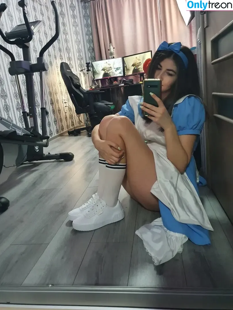 happy_manek nude photo #0214 (happy_manek)