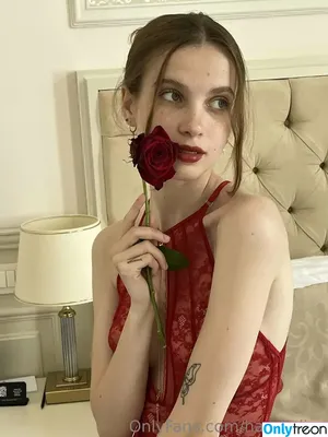  nude photo #0032
