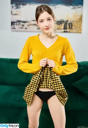 hareniks / G.Q / 𝐍𝐈𝐊𝐊𝐈 nude photo #0492