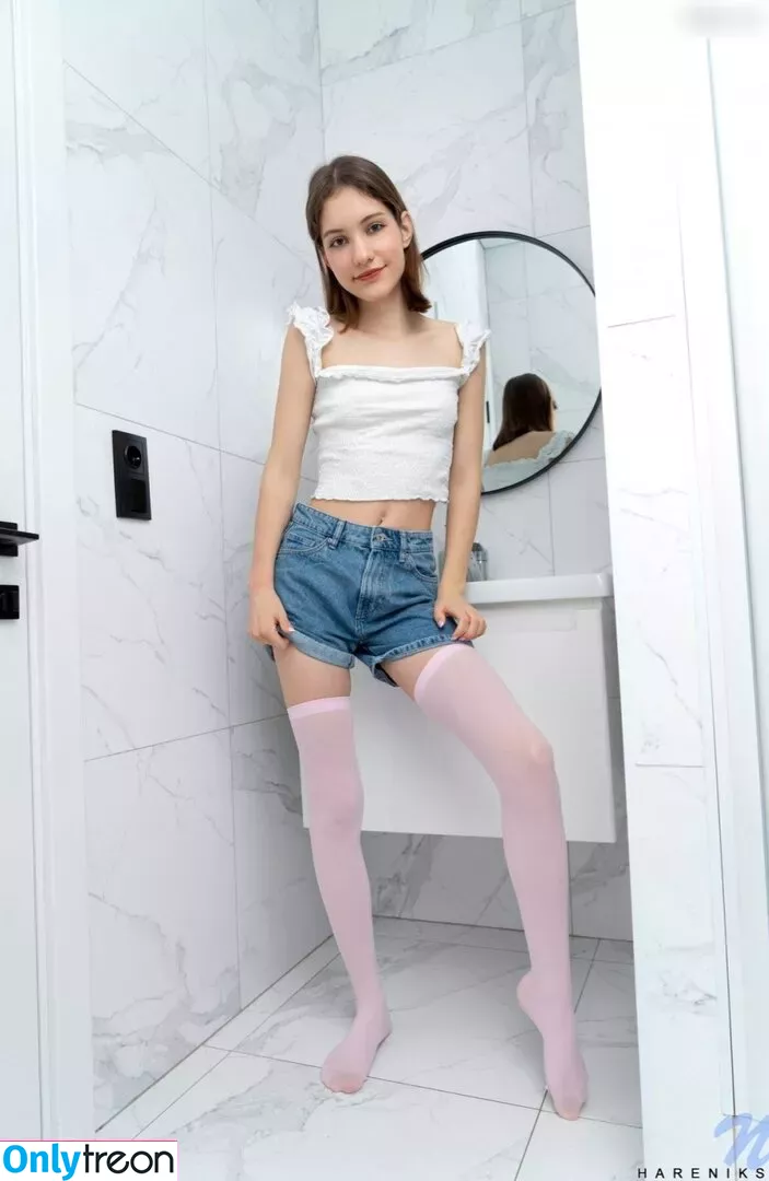 hareniks nude photo #0115 (G.Q / 𝐍𝐈𝐊𝐊𝐈)