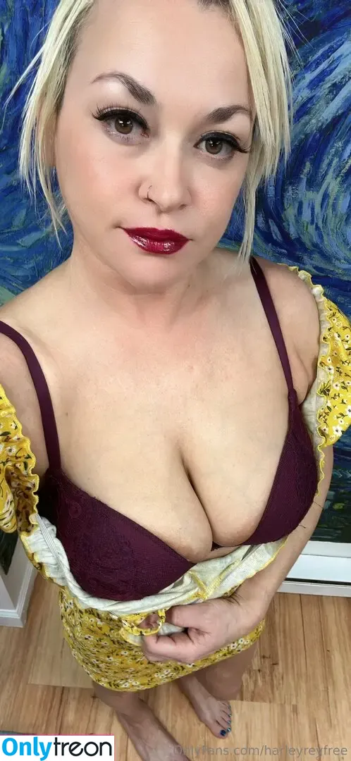 harleyreyfree nude photo #0008 (harleyreyfree)