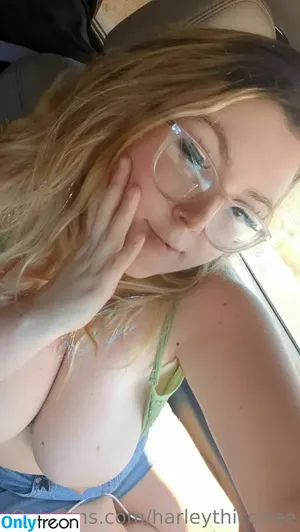harleythiccfree / harley_thicc nude photo #0059
