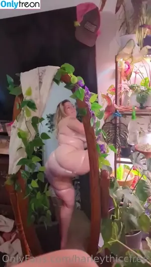 harleythiccfree / harley_thicc nude photo #0077