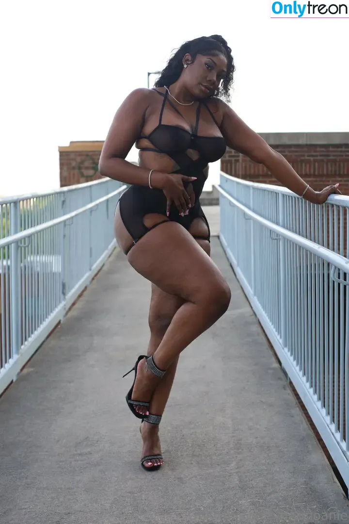 harmoanie nude photo #0024 (williamstyneisha)