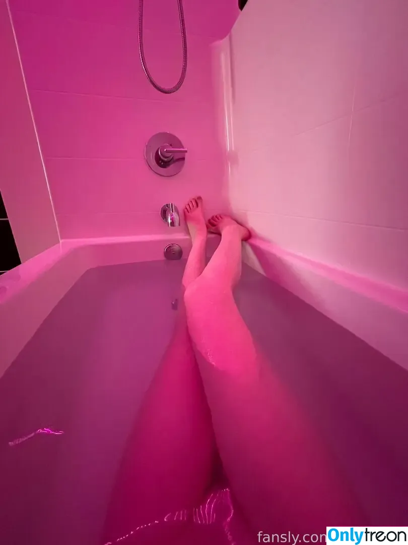 harpermadi_ nude photo #4656 (harpermadisfw)