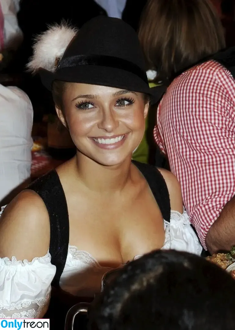Hayden Panettiere nude photo #0476 (haydenpanettiere)