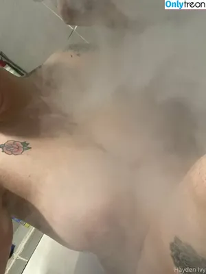  nude photo #0004