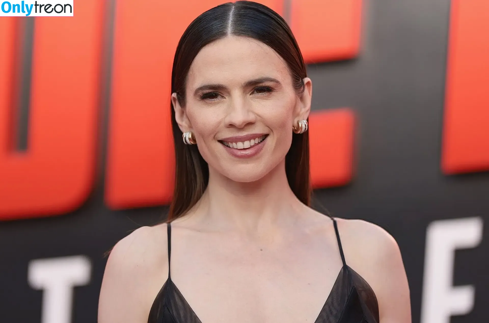 Hayley Atwell nude photo #0981 (hayley_atwell / wellhayley)