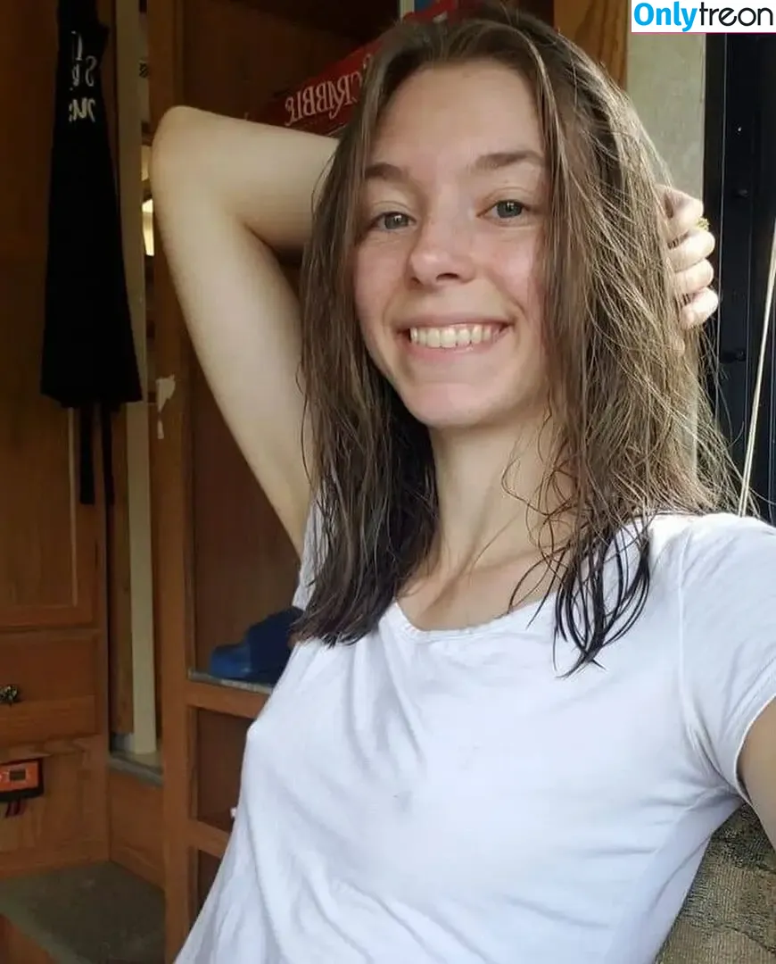 Haze Lynn nude photo #0573 (FlipMineArseMom / Haze_lynn / hazelynnttv)