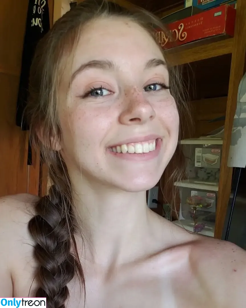 Haze Lynn nude photo #0574 (FlipMineArseMom / Haze_lynn / hazelynnttv)