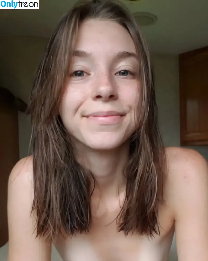 Haze Lynn nude photo #0586 (FlipMineArseMom / Haze_lynn / hazelynnttv)