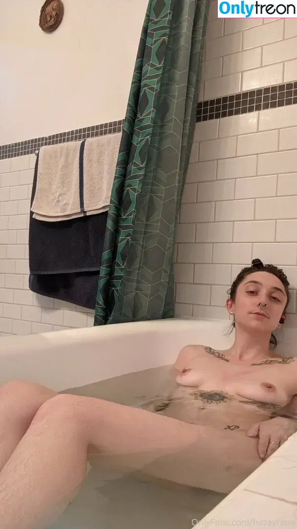 hazeyhaze nude photo #0005 (is_mise_hazey)