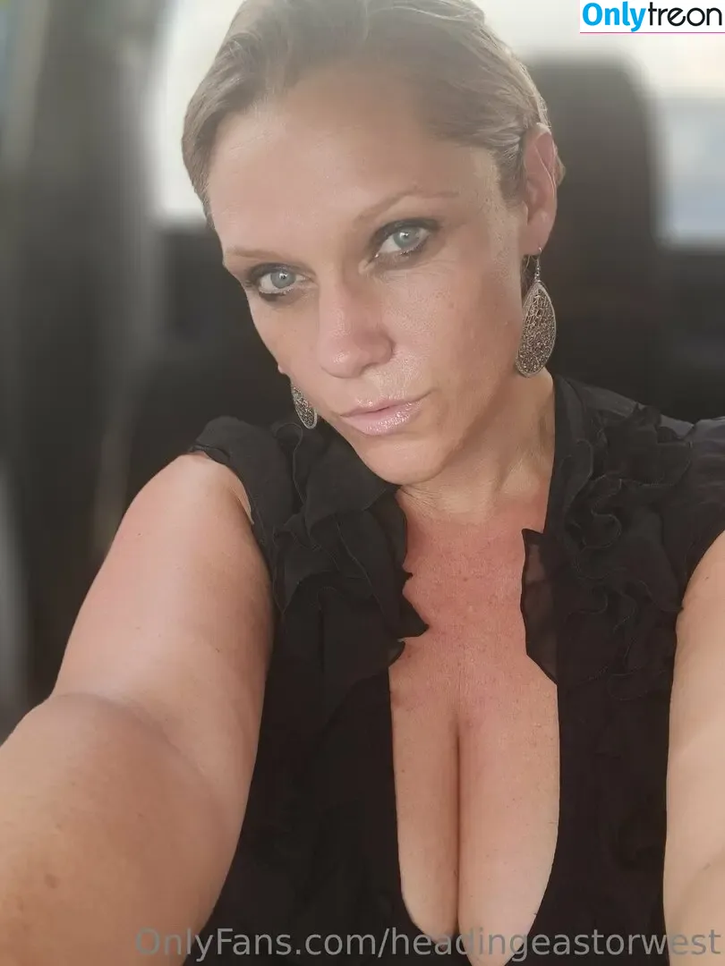 headingeastorwest nude photo #0028 (headingeastorwest)