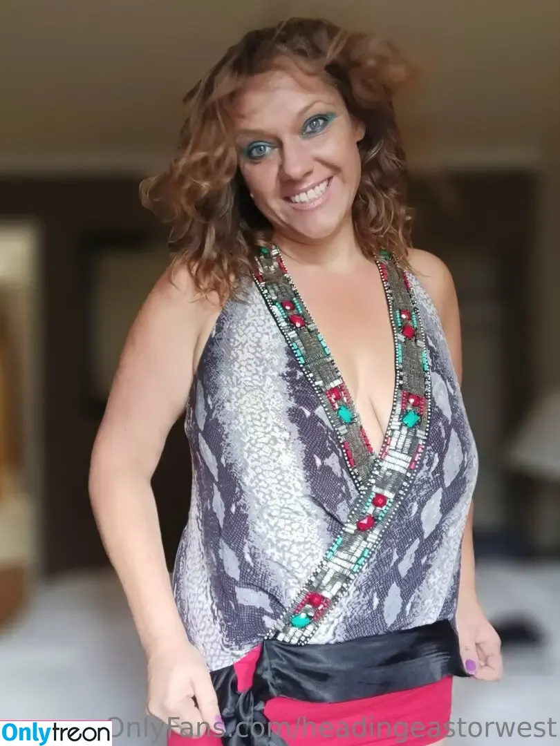 headingeastorwest nude photo #0031 (headingeastorwest)